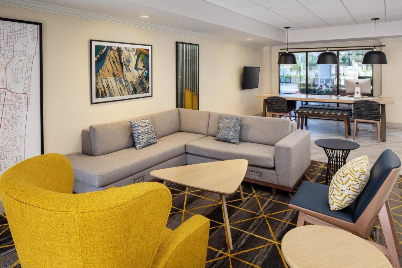 Holiday Inn&Suites Boca Raton - North Exterior foto