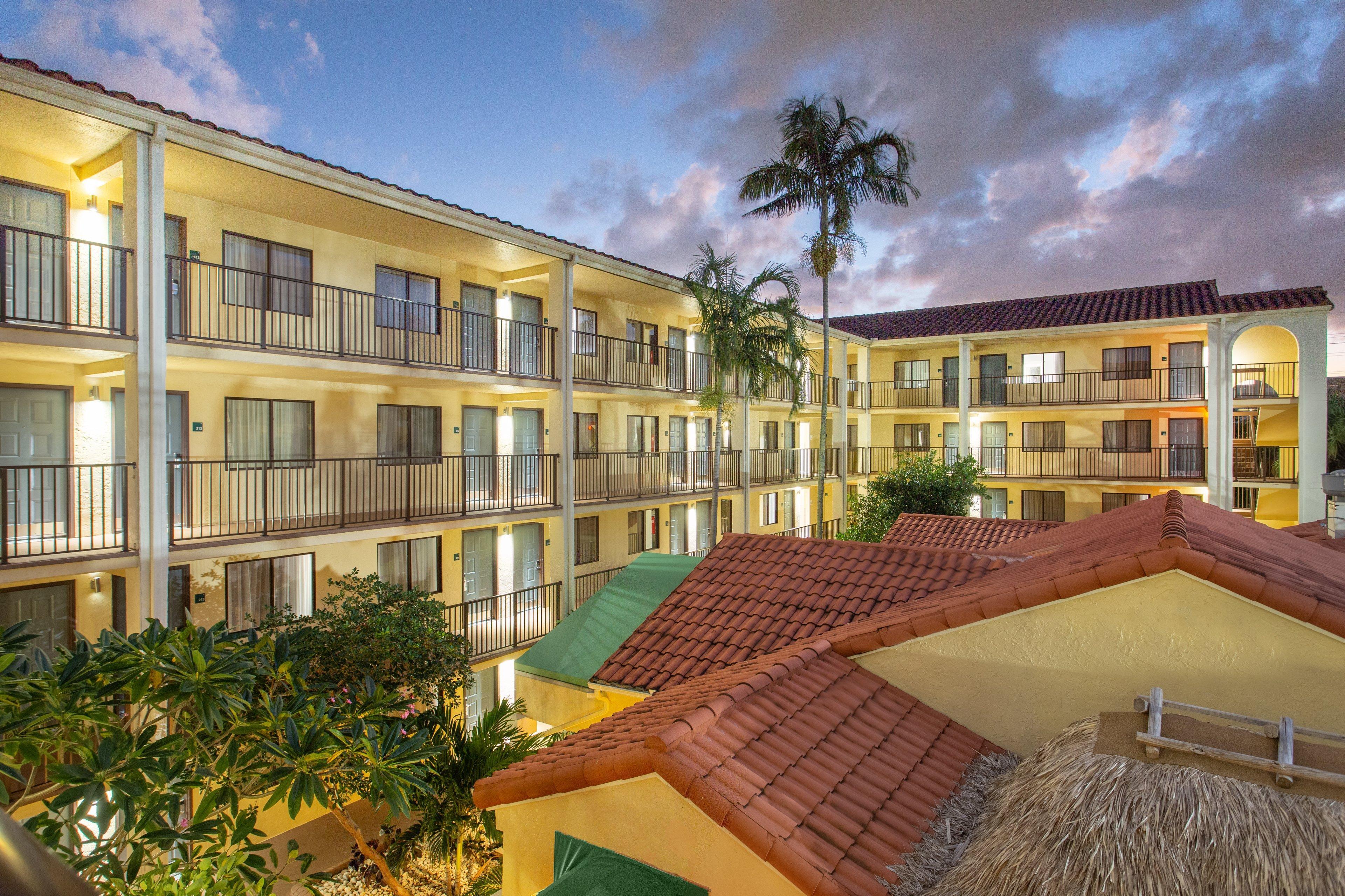 Holiday Inn&Suites Boca Raton - North Exterior foto
