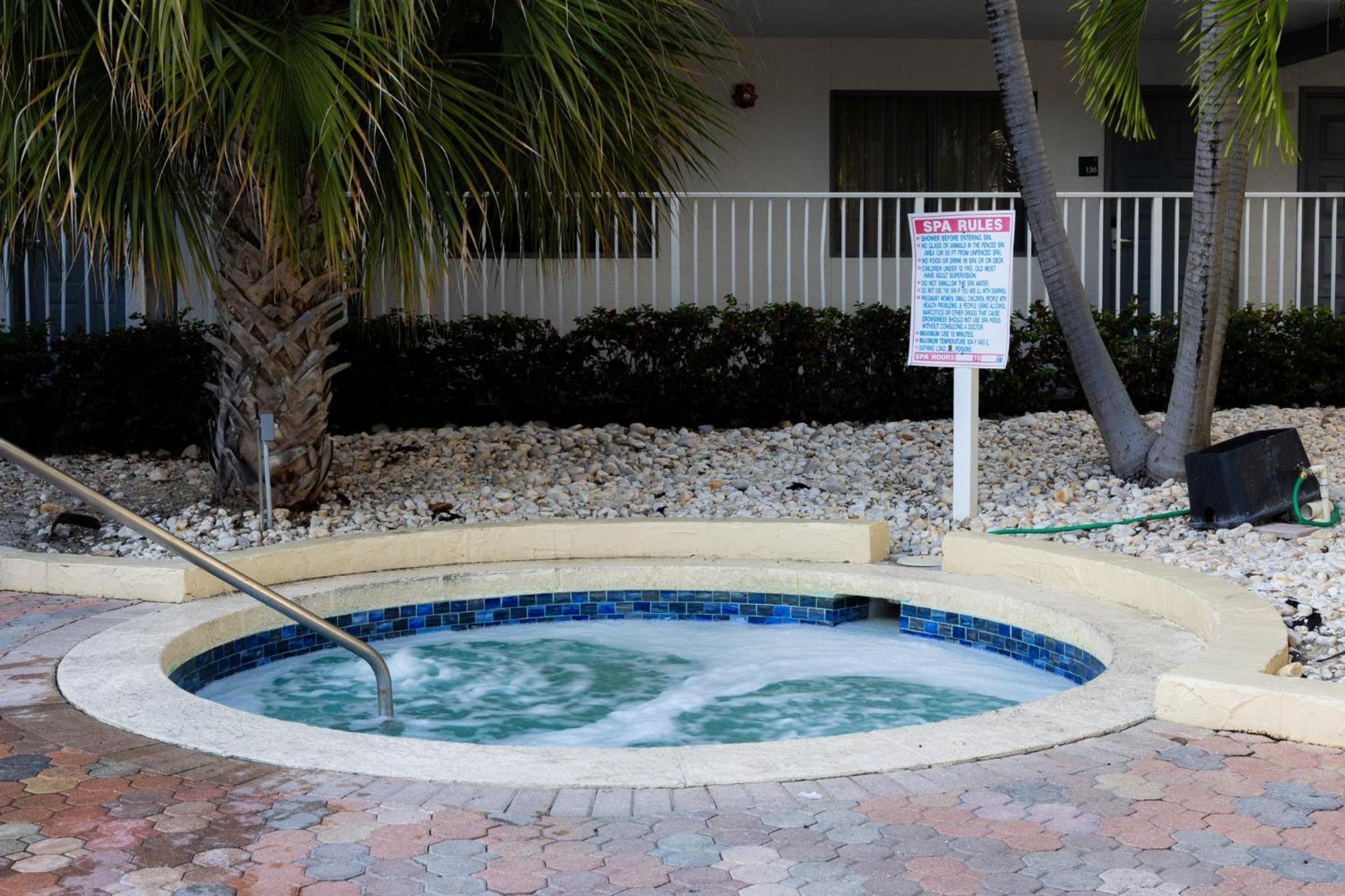 Holiday Inn&Suites Boca Raton - North Exterior foto